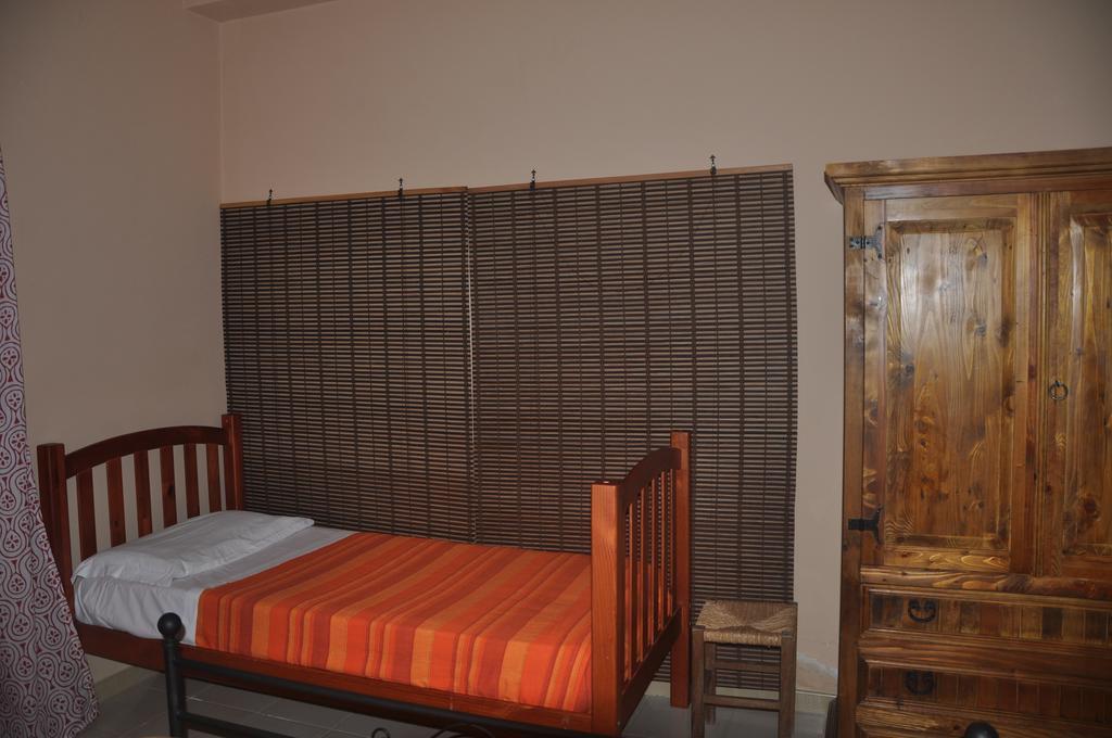 Etna Torre Del Grifo Bed and Breakfast Mascalucia Δωμάτιο φωτογραφία